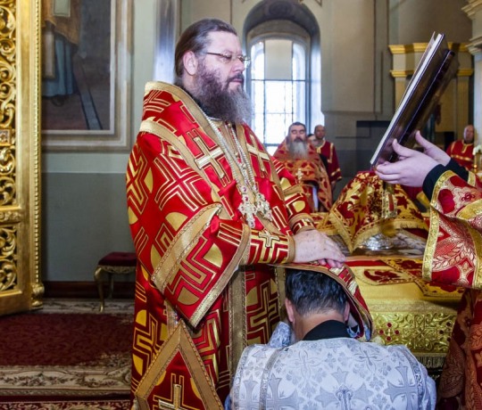 11 сентября митрополит Тамбовский и Рассказовский Феодосий совершил Божественную литургию