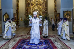 Ректор семинарии совершил  богослужение в Казанском мужском монастыре