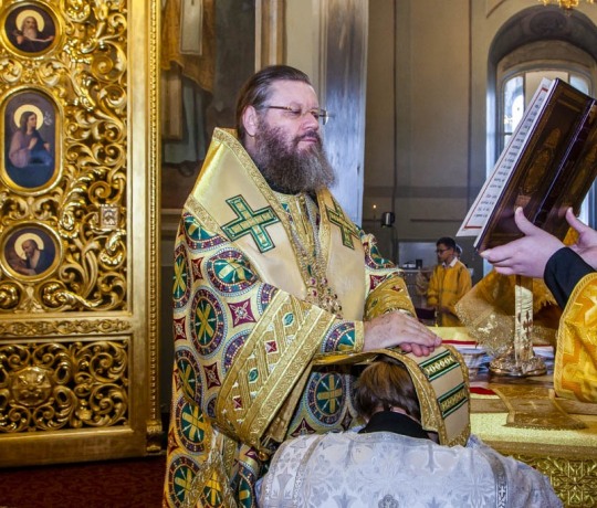 12 сентября митрополит Феодосий совершил Божественную литургию в кафедральном соборе города Тамбова