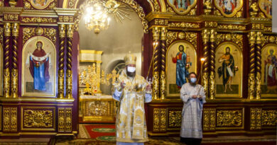 23 января митрополит Тамбовский и Рассказовский Феодосий совершил Божественную литургию в Казанском мужском монастыре