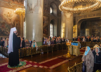 Митрополит Феодосий совершил Божественную литургию в праздник Введения во храм Пресвятой Богородицы  4.12.2022