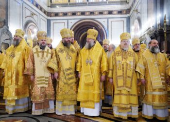 Митрополит Феодосий сослужил Святейшему Патриарху Кириллу в четырнадцатую годовщину его интронизации