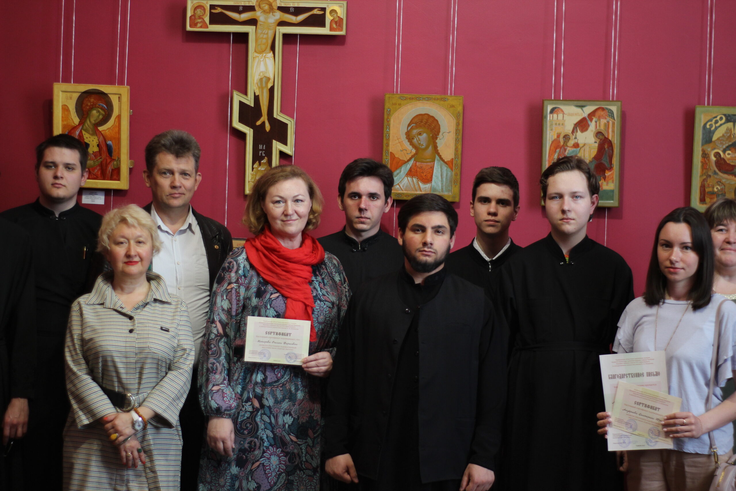 Студенты семинарии посетили выставку «Святые Ангелы» в Тамбовской областной картинной галереи 28.04.23