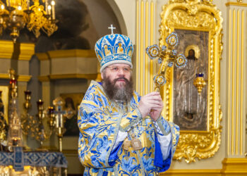 В праздник Благовещения Пресвятой Богородицы митрополит Феодосий совершил Божественную литургию в Спасо-Преображенском кафедральном соборе 7.04.2023