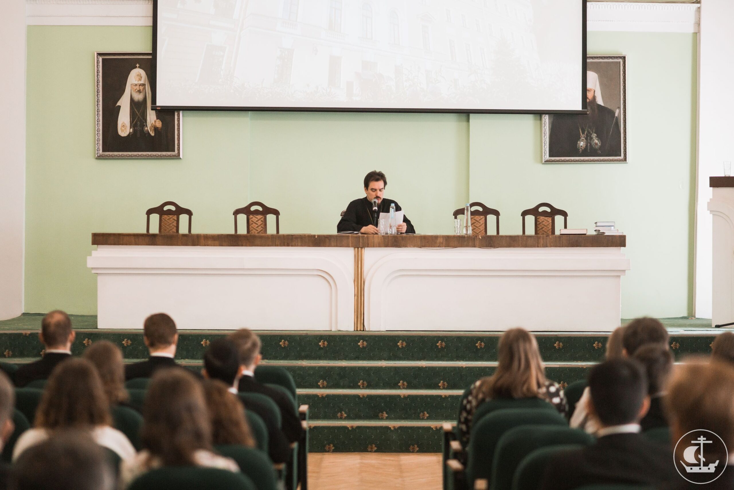 Студент семинарии принял участие в XV студенческой научно-богословской конференции 15-16.05.2023