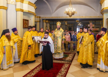 Совершено рукоположение насельника монастыря и выпускника семинарии в диакона